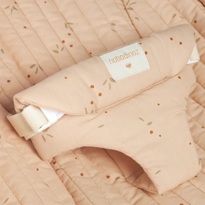 Growing Green Babywipstoeltje met kussen van Nobodinoz