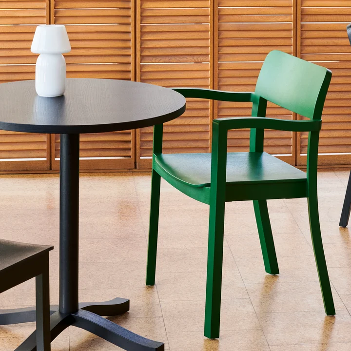 Pastis Fauteuil, Ests, Apollo Tafellamp van HAY