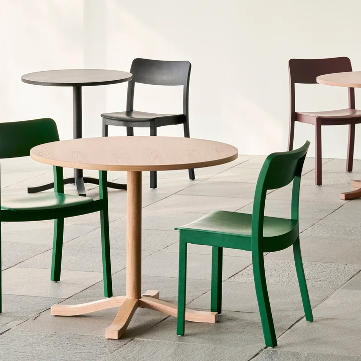 Pastis Eettafel, stoel, fauteuil van HAY