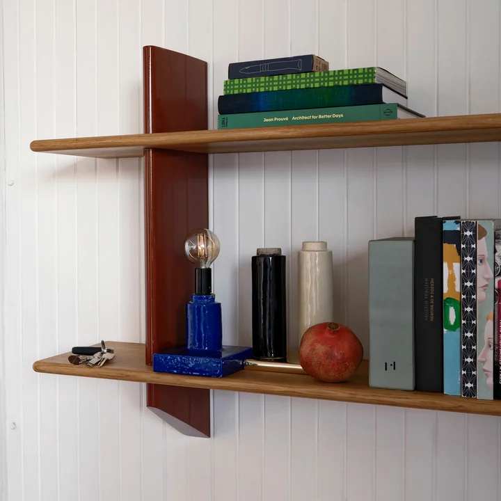 Rayonnage Mural van Vitra in de versie donker eiken / japans rood