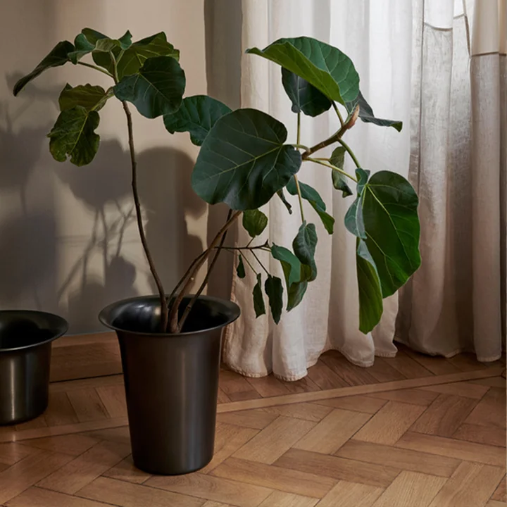 Spun Aluminium pot van Ferm Living