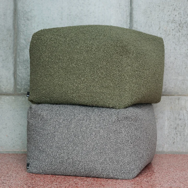 Het label Snug Pouf HAY