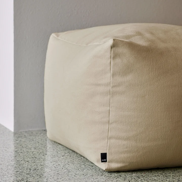 De Planar Pouf van het label HAY