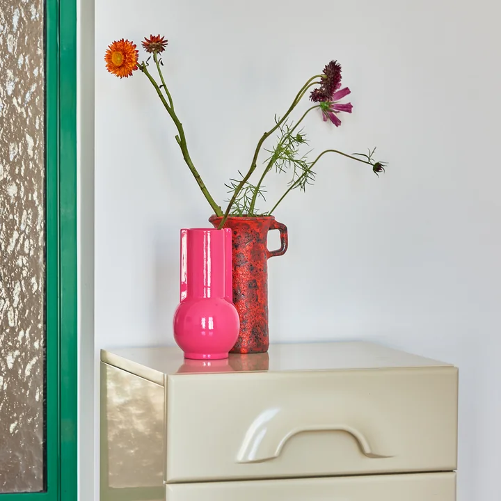 Keramische vaas van HKliving in het ontwerp hot pink