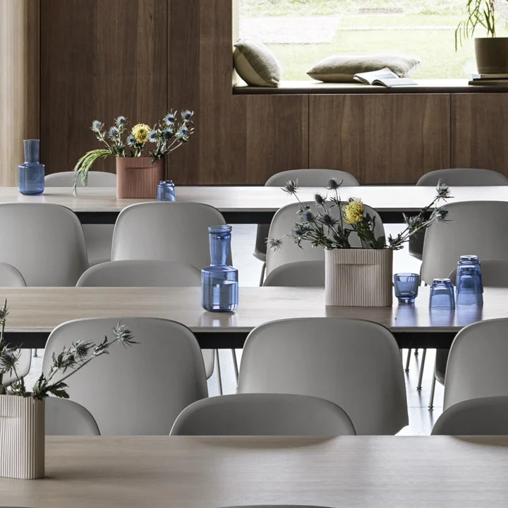 De Raise glazen karaf van Muuto