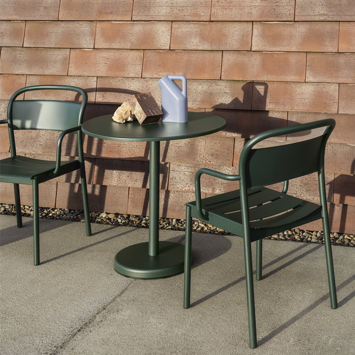 Linear Steel Bistrotafel Outdoor, Ø 70 x H 73 cm, donkergroen van Muuto