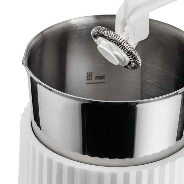 Plissé Melkopschuimer van Alessi