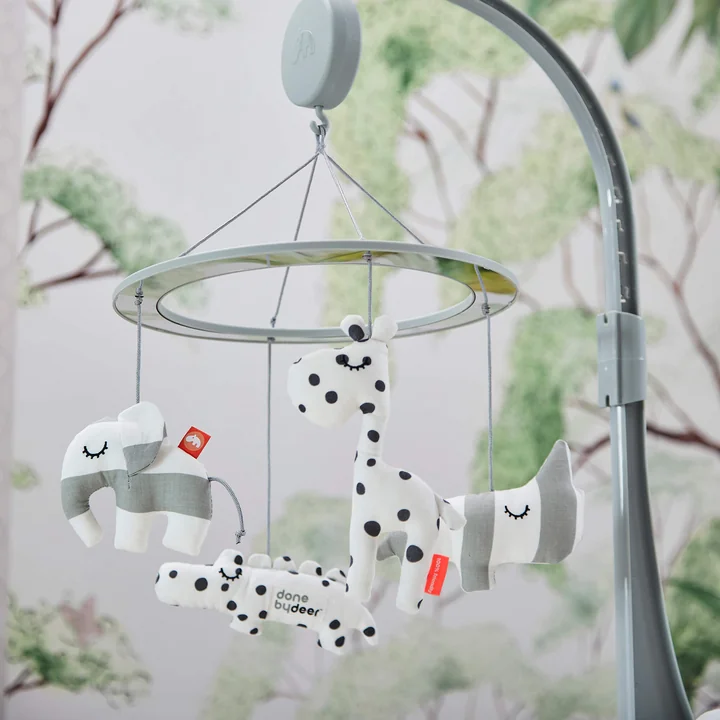 Muziekmobiel met spiegel door Done by Deer