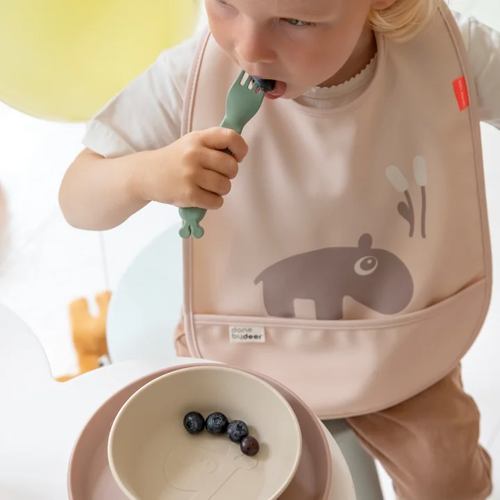 Slabbetje met klittenband van Done by Deer