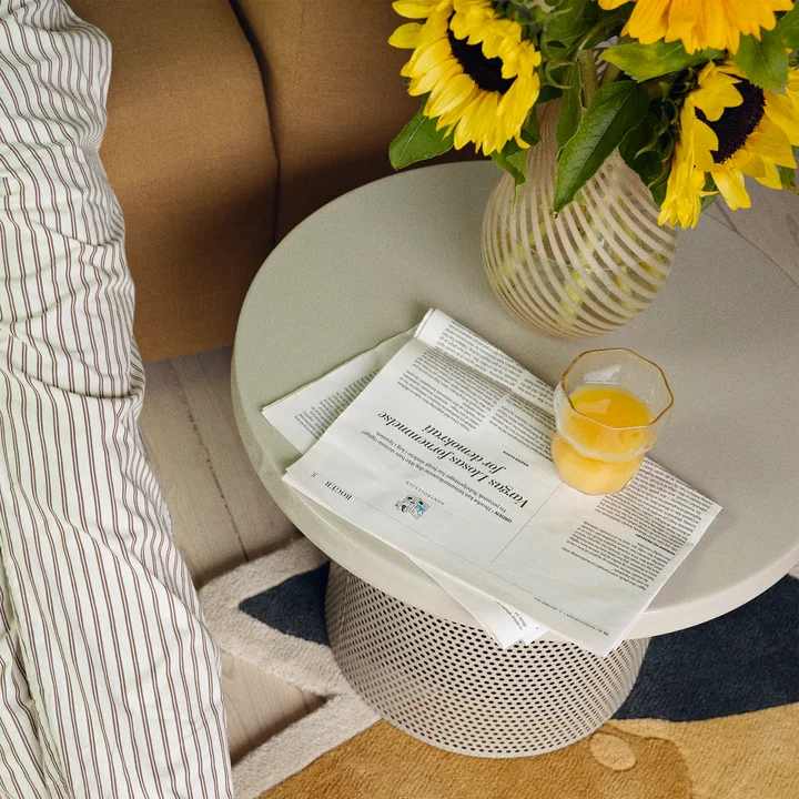 Tulina Tafel van Broste Copenhagen in de kleur gebroken wit