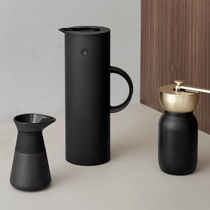 Isoleerkan EM 77 van Stelton in de kleur soft zwart