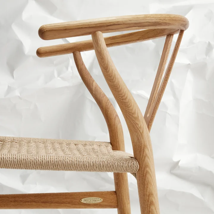 Carl Hansen - CH24 Wishbone Chair , eiken geolied / vlechtwerk naturel