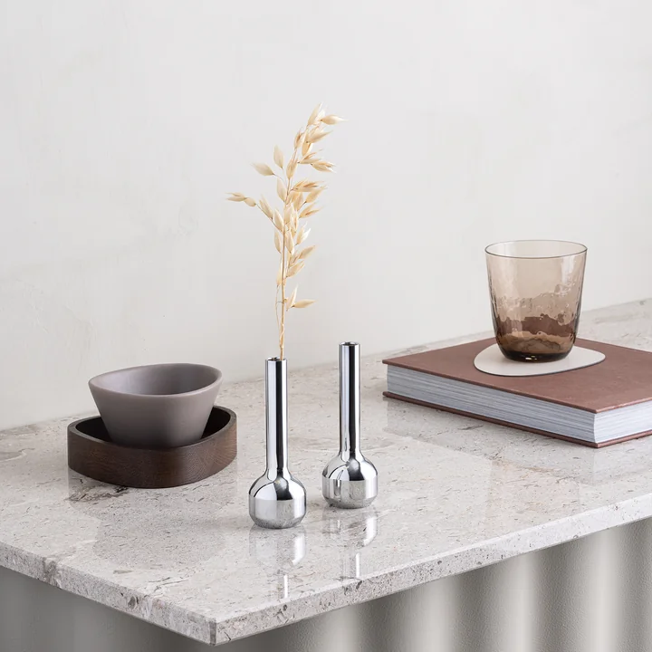 Silhouette Vaas van Lind DNA