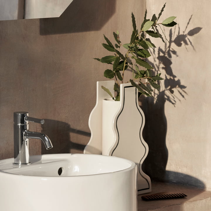 Paste Vazen van Ferm Living in de kleur gebroken wit