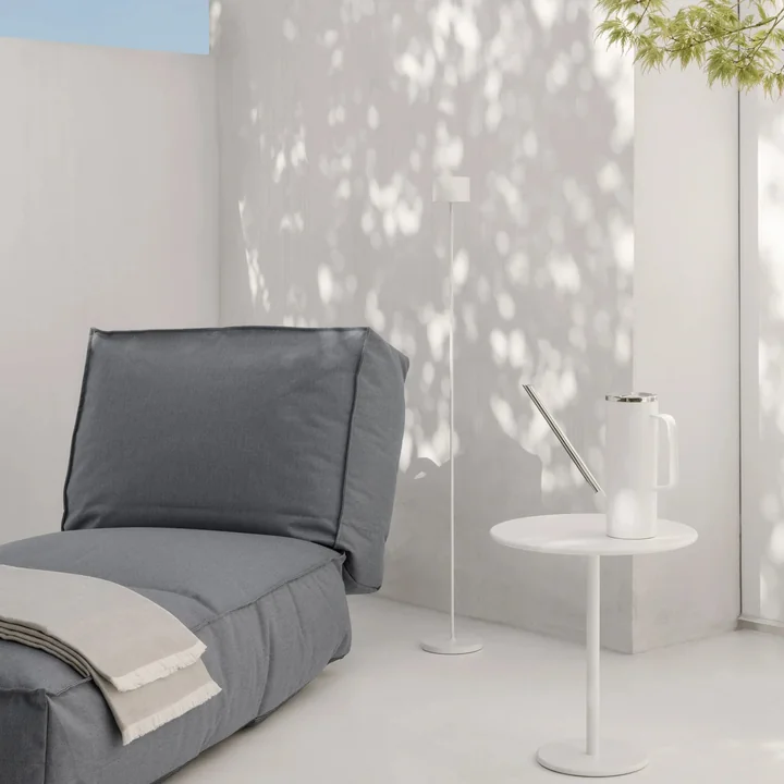 Stay Tuin bijzettafel, h 45 cm Ø 40 cm, wit by Blomus