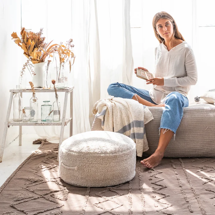 Chill Poef, 50 x 50 cm, naturel door Lorena Canals
