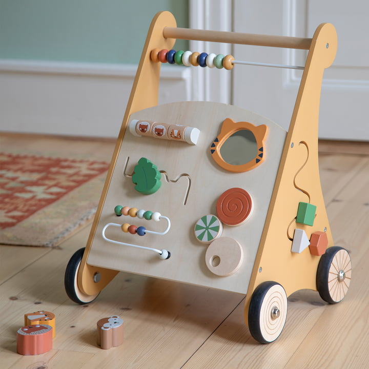 Loopstoeltje met activiteitenbord van hout, Wildlife by Sebra