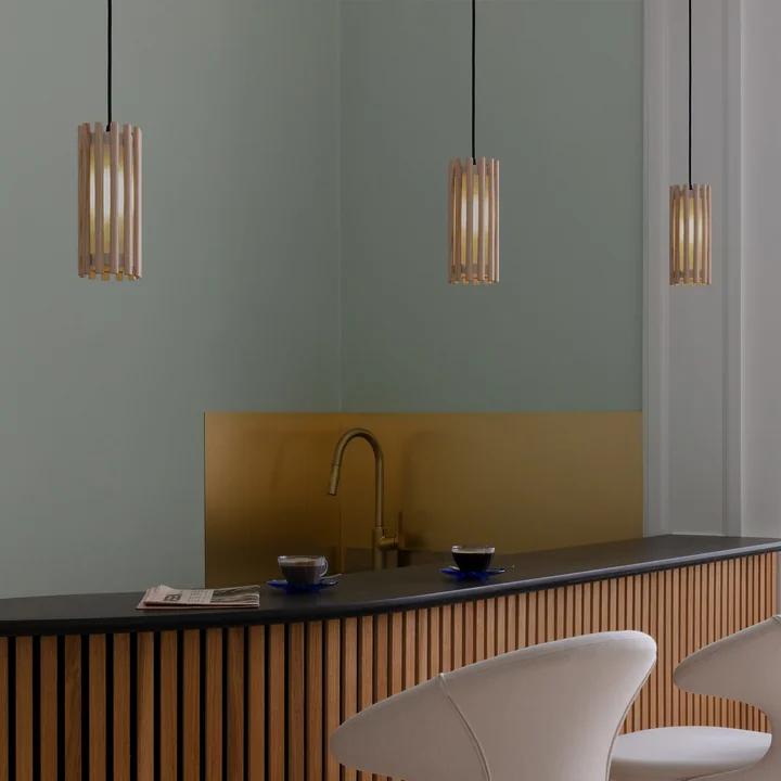 Komorebi Lampenkap van Umage in eiken naturel uitvoering