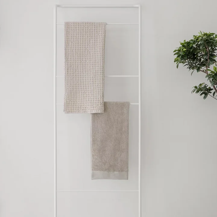 Modo handdoekladder van Blomus in de uitvoering wit