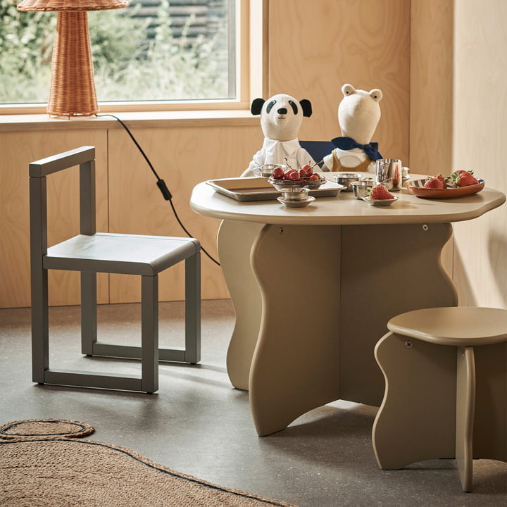 ferm Living - Slope Kindertafel en kruk, kasjmier