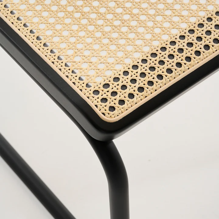 Thonet - S 32 VL Loungestoel, RAL 9005 (gitzwart) / zwart gebeitst beuken (TP 29) / vlechtwerk met steunstof