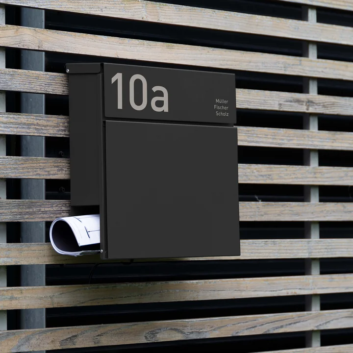 Brievenbus Letterman VI met krantenrol van Radius Design