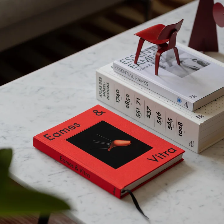 Hawa Eames Publicatie 2023, NL door Vitra