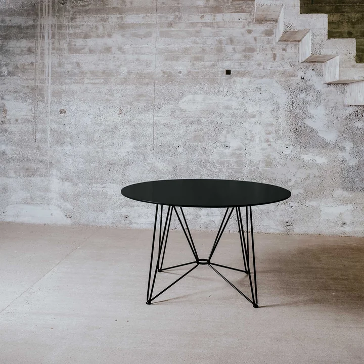 The Ring Table van Acapulco Design