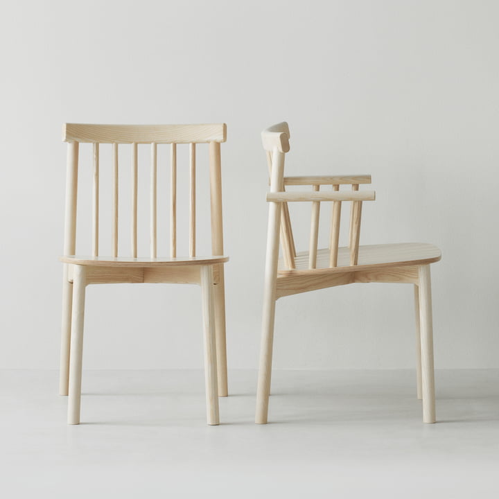 Pind Stoel en fauteuil, essenhout van Normann Copenhagen