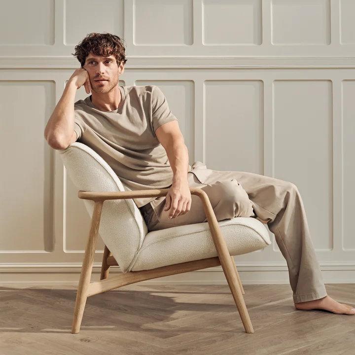 Bowie Fauteuil, geolied eikenhout van Bolia