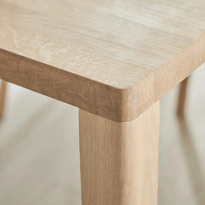 Graceful Eettafel, geolied eiken van Bolia