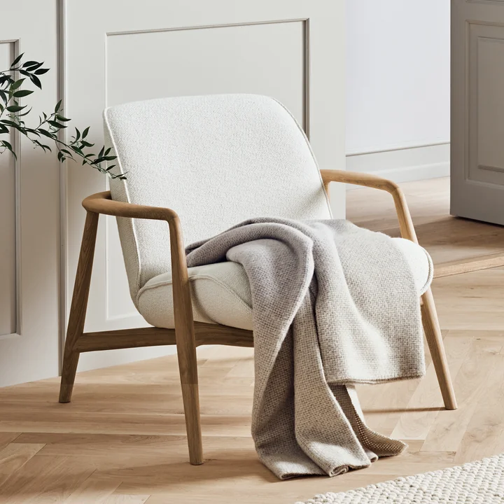 Bowie Fauteuil, geolied eikenhout van Bolia