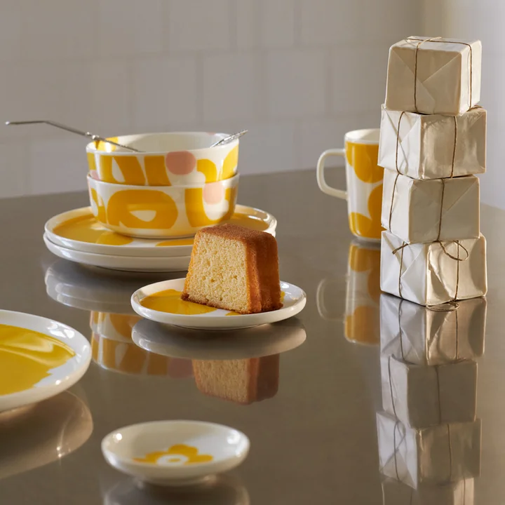 Oiva Seppel kom, 400 ml, wit / lentegeel van Marimekko