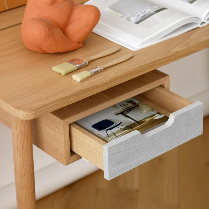 Harto-Honore-Schreibtisch-hell-Schublade-Ambiente