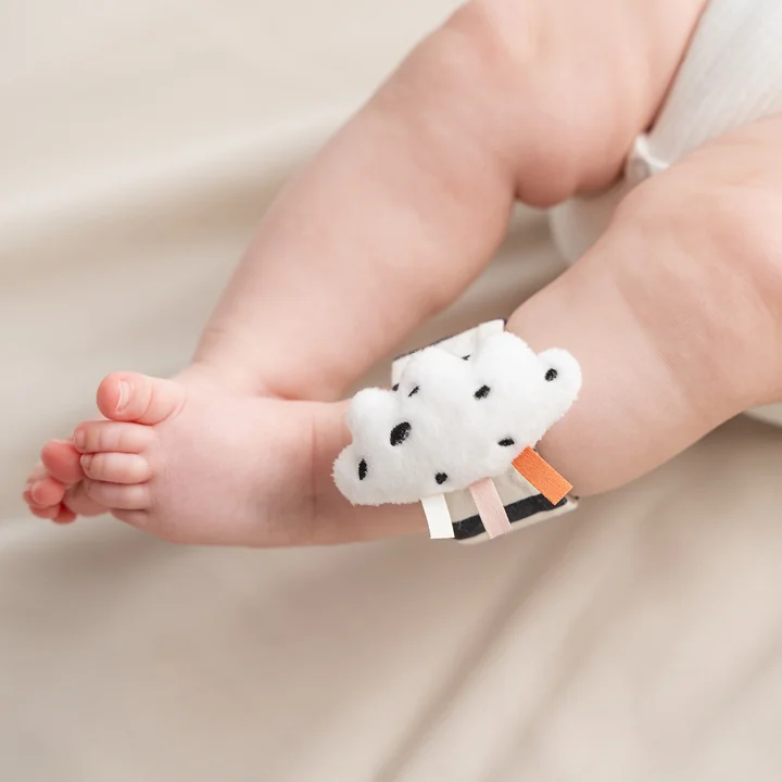 Rammelaararmband van Done by Deer