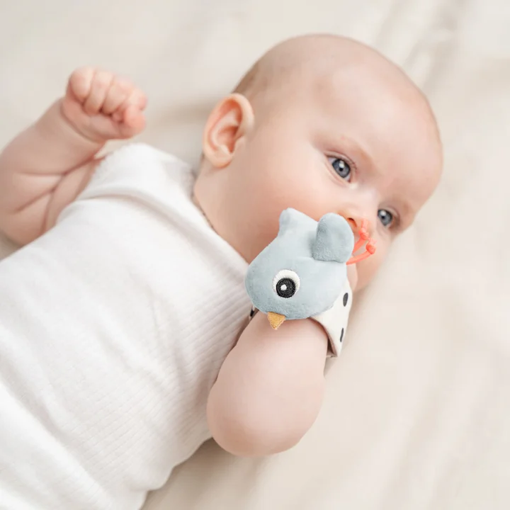 Rammelaararmband van Done by Deer