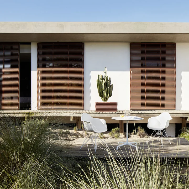 Vitra - Eames Plastic Armchair DAR