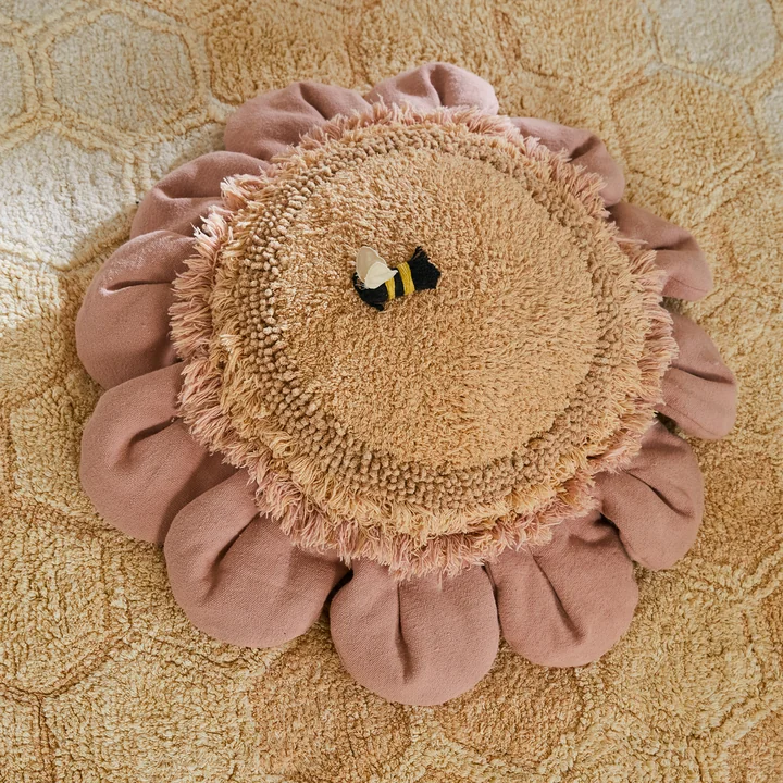 Pink Daisy Vloerkussens van Lorena Canals