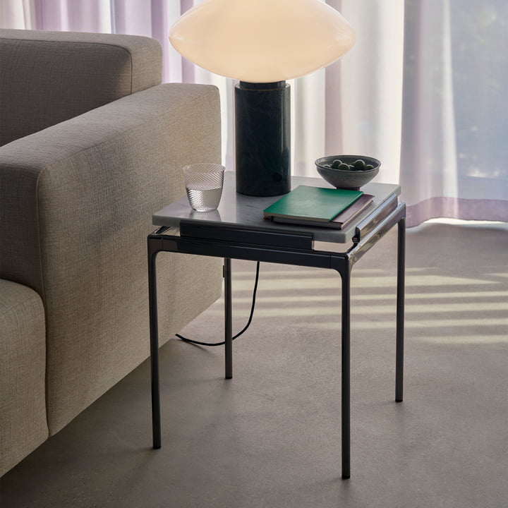 Sett Side Table LN11, Bianco Carrara / donker chroom van & Tradition