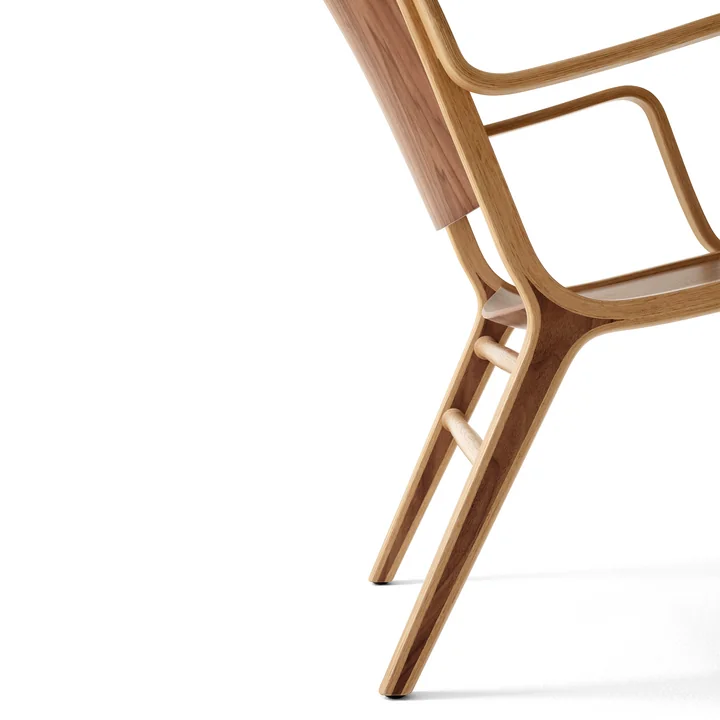 AX Lounge Chair met armleuningen HM11, noten/eiken gelakt door & Tradition