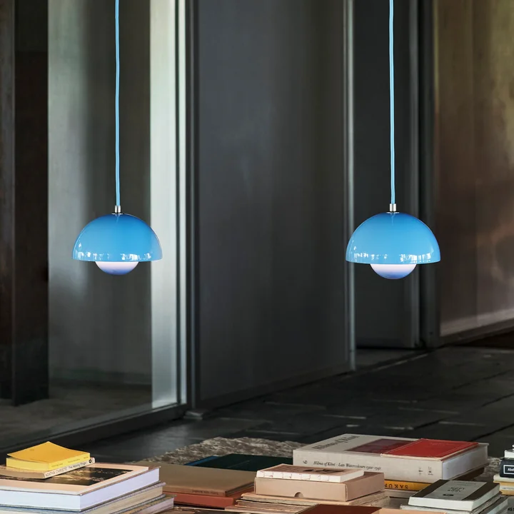 FlowerPot VP10 Hanglamp, blauw zwemmen van & Tradition