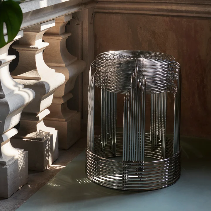 Draadkruk met zitkussen VP11, roestvrij staal van & Tradition