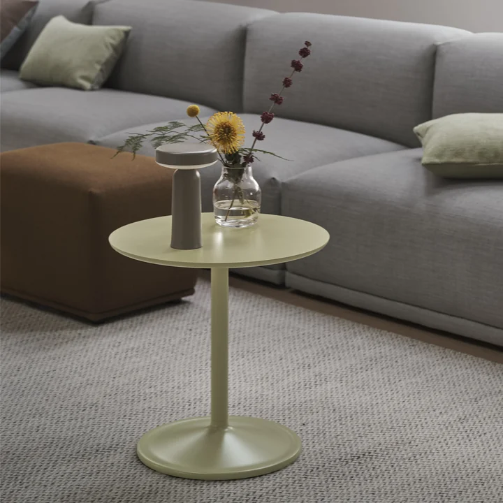 Muuto - Soft Bijzettafel, Ø 48 cm, H 48 cm, beige groen