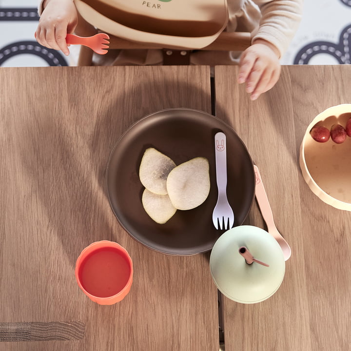 Appelbekertje met rietje, groen van OYOY Mini