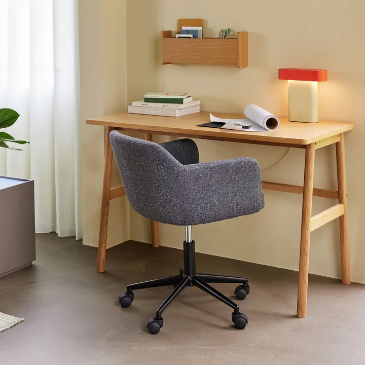 Sleek Tafellamp en AtHand organiser van Hübsch Interior