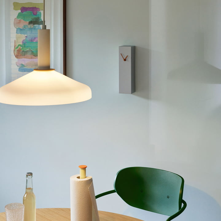 Arch Stoel en Apollo hanglamp van Hübsch Interior