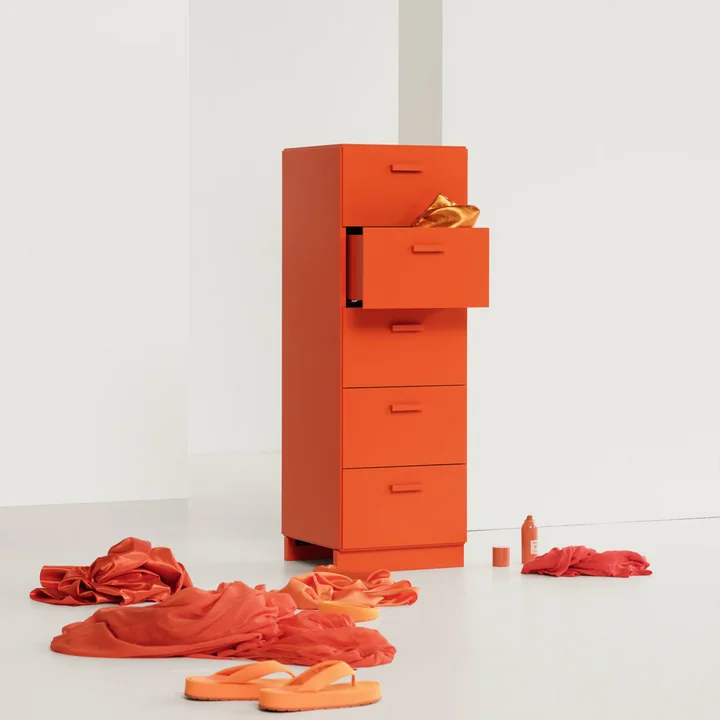 String - Relief Ladenkast met plint