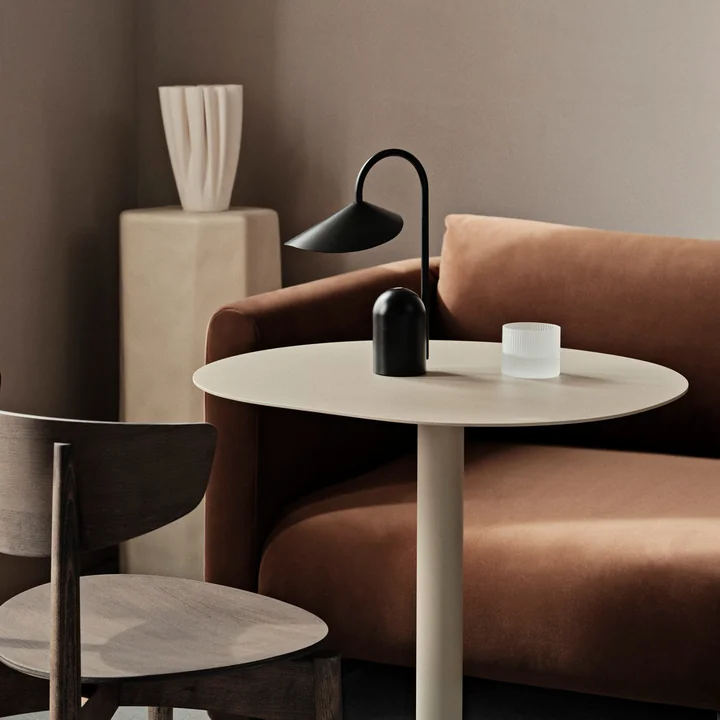 Arum Oplaadbare LED tafellamp, zwart van Ferm Living
