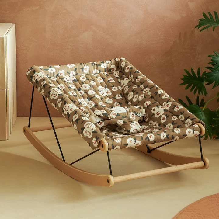 Growing Green Kussen voor babywipstoeltje, camelia van Nobodinoz