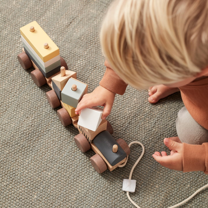 Trein met houten blokken van Kids Concept